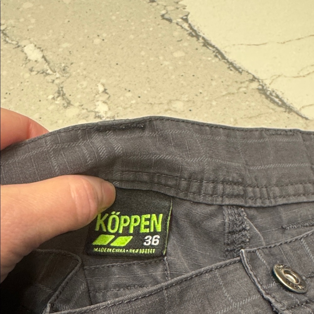 Koppen Charcoal Plaid Cargo Shorts 36 Waist - Picture 2 of 6